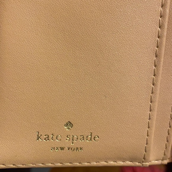 Kate Spade Wallet - Picture 9 of 10